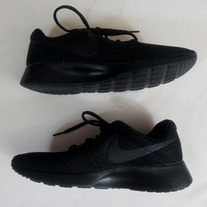 Nike Black Sneakers Women Size 7